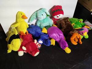 lot 146 image: (10) Large Ty Beanie Buddies - Different Animals