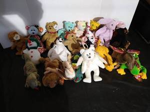 lot 147 image: (22) Ty Beanie Babies - All Different