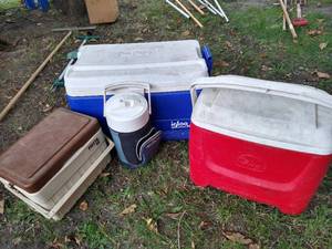 lot 163 image: Cooler Lot - 2 Large, Small, & Water Jug