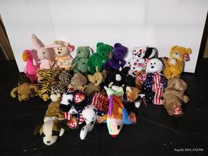 lot 180 image: (22) Ty Beanie Babies