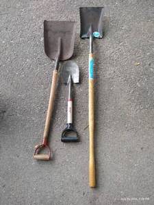lot 181 image: (3) Shovels