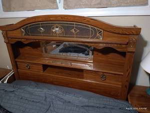 lot 190 image: Queen Headboard