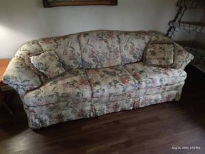 lot 196 image: Upholstered Sofa