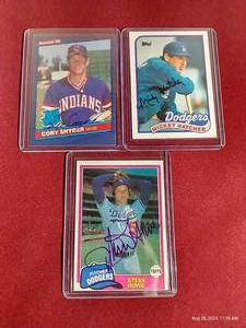 lot 240 image: (3) Vintage On Card Baseball Card Autographs