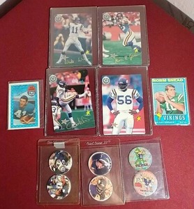 lot 248 image: Vintage Oddball Vikings Card Lot