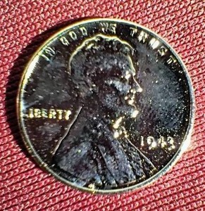lot 299 image: Beautiful 1943 Steel Wheat Penny
