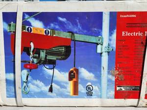 Central Machinery Electric Hoist