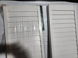2- 30 x 80 white slatted bifold closet doors