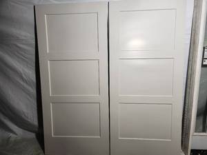 2-3679 white 3 panel interior door slabs