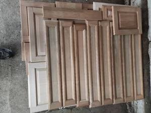 Pallet 100 unfinished cabinet doors