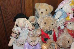 lot 70 image: Lot of Assorted Plush Toy Animals - Bears, Bunnies, and More
