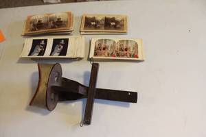 lot 78 image: Antique Stereoscope Viewer with Collection of Stereoscopic Cards