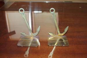 lot 97 image: Pair of Brass Anchor Handmade Decorative Bookends