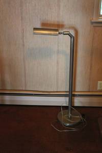 lot 105 image: Vintage Industrial Floor Lamp with Adjustable Head