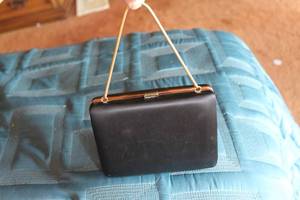 lot 122 image: Assorted Collection of Handbags, Clutches, and Wallets