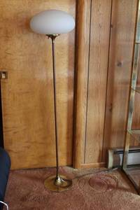 lot A-130 image: Vintage Brass Floor Lamp with Frosted Glass Shade