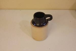 lot 168 image: Collection of Vintage Stoneware Jugs