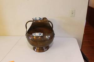 lot 182 image: Vintage Copper Coal Scuttle with Ceramic Handles