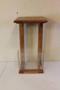 lot 188 image: Lot of Antique and Vintage Items Stands, Clock, Mirror, Pots, and Brass Urn