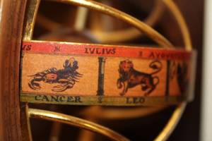 lot 272 image: Vintage Astrological Armillary Sphere Bookends