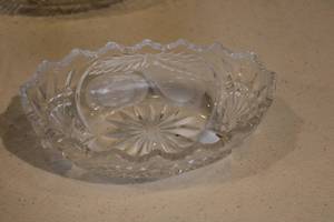 lot 283 image: Lot of Clear Glass Bowls and Baking Dishes