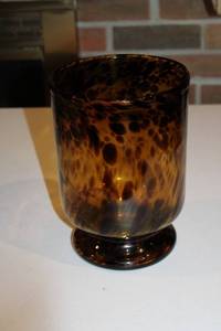 lot 286 image: Vintage Green Ceramic Bowl & Tortoiseshell Glass Vase