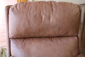 lot A-297 image: Lane Leather Recliner Armchair