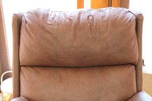 lot A-299 image: Lane Leather Recliner in Brown