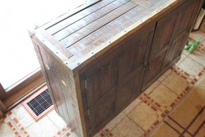 lot A-307 image: Vintage Wooden Trunk with Brass Accents and Interior Shelf