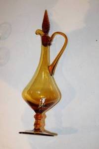 lot 333 image: Vintage Amber Glass Decanter Set with 6 Glasses
