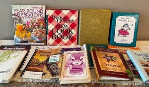 lot 13 image: LOT of 16 Cookbooks - Vintage Church, Better Homes and Gardens