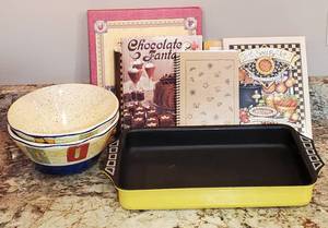 lot 57 image: Pfaltzgraff Sedona Bowls and Nordic Ware Pan