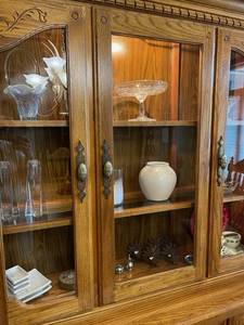 lot 83 image: Cochrane Hutch Two Piece Lighted