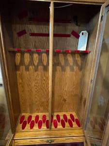 lot 109 image: Gun Cabinet with Key