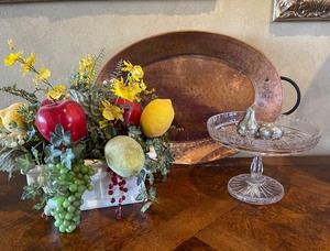 lot 77 image: Hammered Copper Platter and Fruit Decor