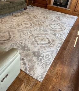 lot 135 image: Oriental Weavers 100% Wool Area Rug 10 x 13