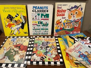 lot 202 image: Lot of 12 Hardcover Childrens Books