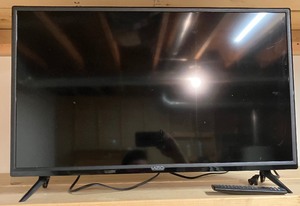 lot 175 image: Vizio 32 Smart Television with Remote