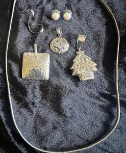 lot 233 image: Sterling Silver Chain made in Italy, Sterling Slides (4) and Sterling Earrings Marked 925