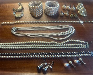 lot 6 image: Vintage Pearls Costume Jewelry Lot Bracelets, Necklaces, Earrings