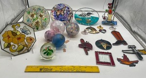 lot 15 image: Blown Glass Paperweight and Bulbs