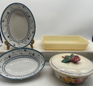 lot 23 image: Redwing Pottery Covered Handled Dish and Royal Doulton Floral Bowls