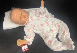 lot 63 image: Soft Body Realistic Baby Doll Sophia 18 Real Touch Linda Murray artist Reborn Doll