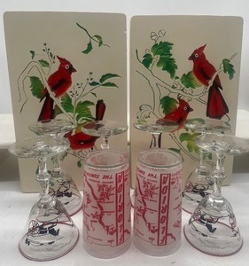 lot 77 image: Vintage Chalkware Wall Hangings of Cardinals, Vintage Glassware