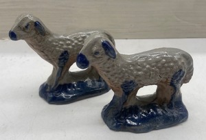 lot 100 image: Beaumont Pottery Sheep York Maine Salt Glaze Lot of 2