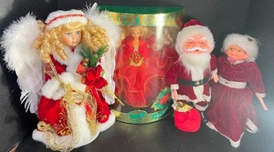 lot 130 image: 1993 Holiday Barbie, Porcelain Christmas Doll, Santa and Mrs. Claus Craft Dolls