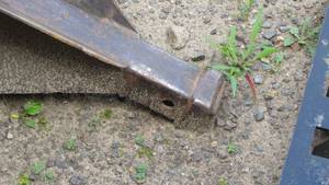 Skidloader Hitch Plate