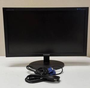 lot 24 image: Samsung  SyncMaster E2420L 24 Business LCD  HD Monitor