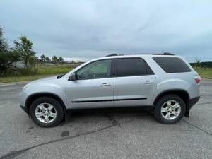 2010 GMC Acadia SL - AWD - 2 OWNERS