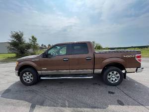 2012 Ford F-150 XLT - 2 OWNERS - 4X4